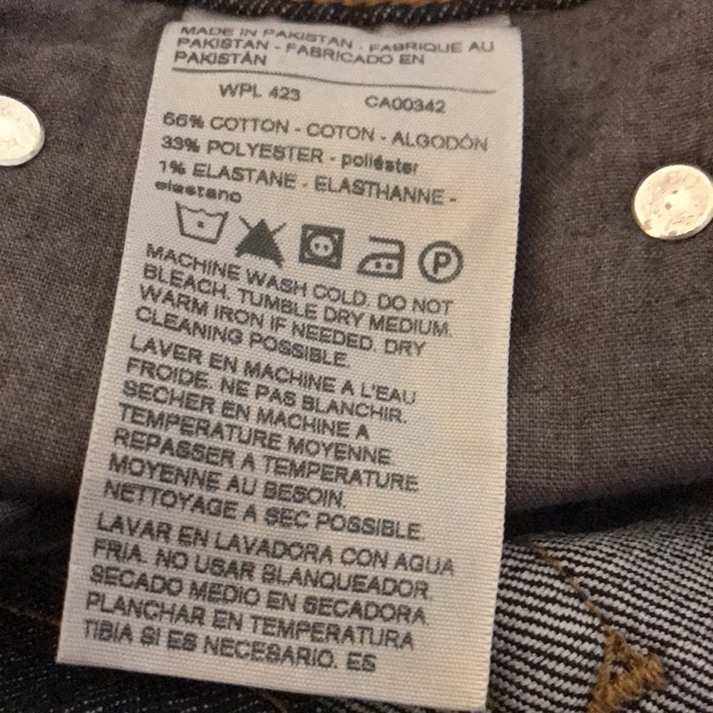 Levi’s Jeans 2 pair- SOLD - Picture 5 of 9